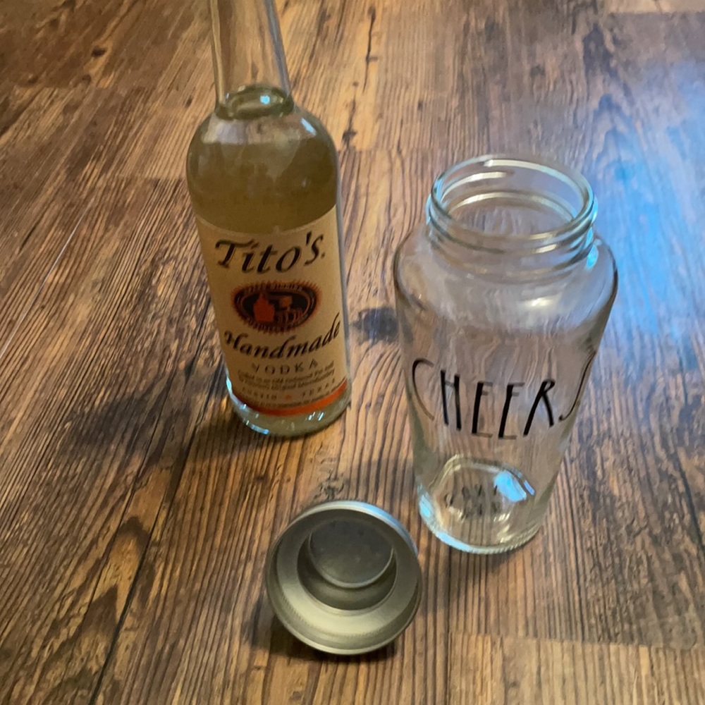 Rae Dunn “Cheers” Drink Shaker - Picture 2 of 5